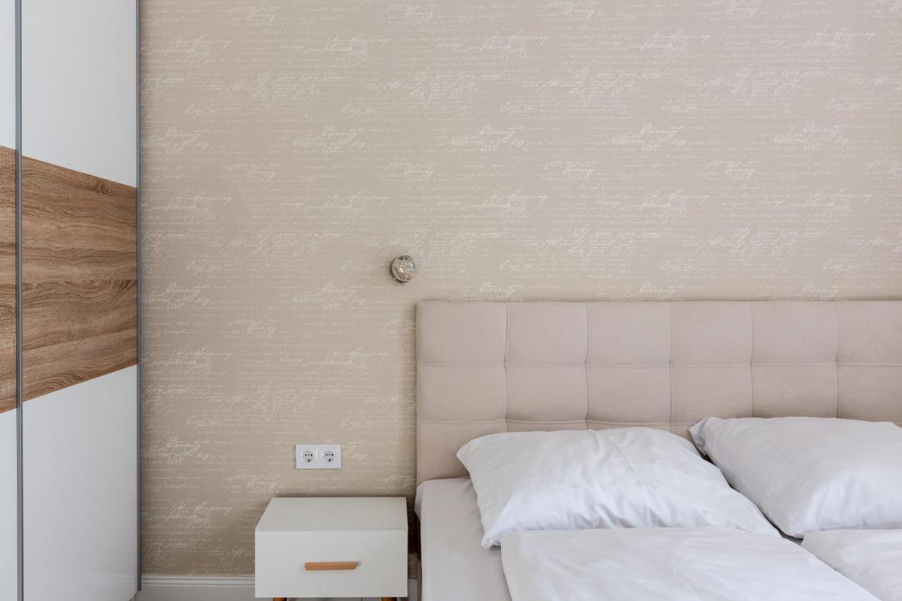 Downtown Elegance By Liberty Bridge - 90m2 * Budapest