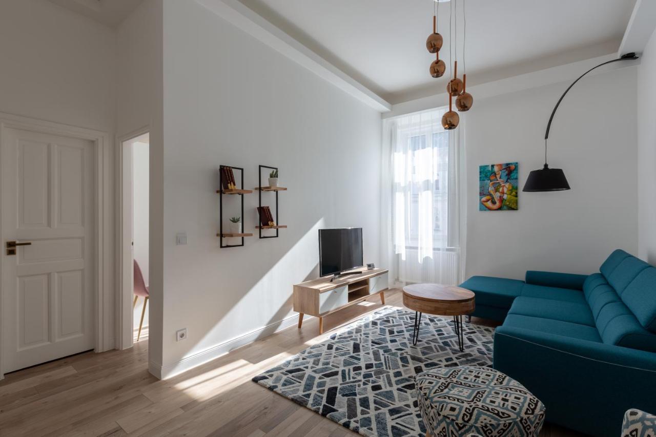 Downtown Elegance By Liberty Bridge - 90m2 Budapest